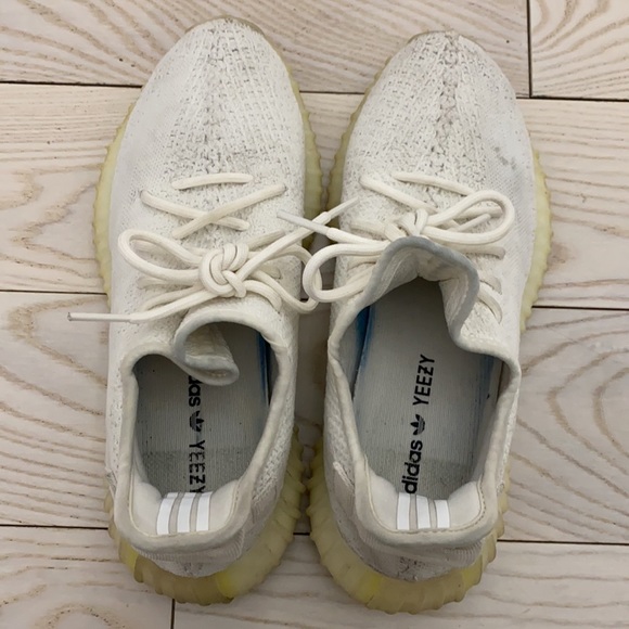 Adidas Yeezy - Picture 3 of 5